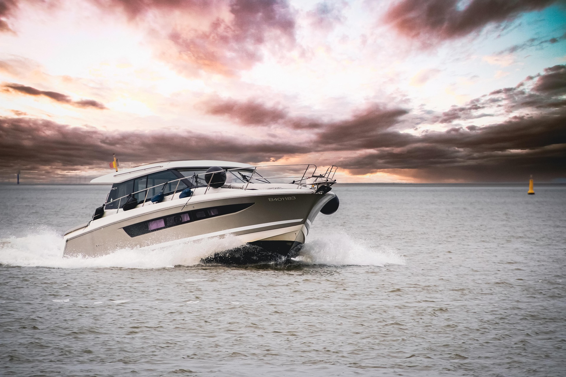 speedboat